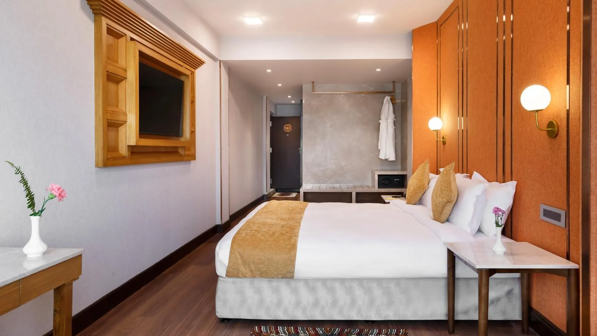 Hotel Tibet Kathmandu 4*,